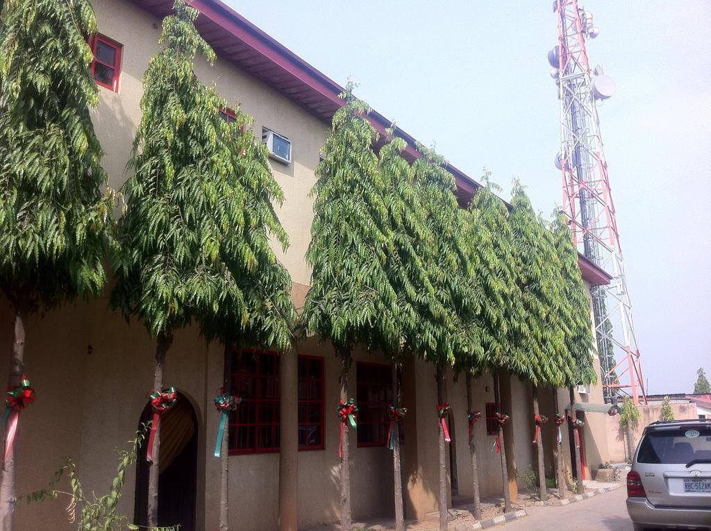 Neighbourhood Guest House Abuja Exterior photo